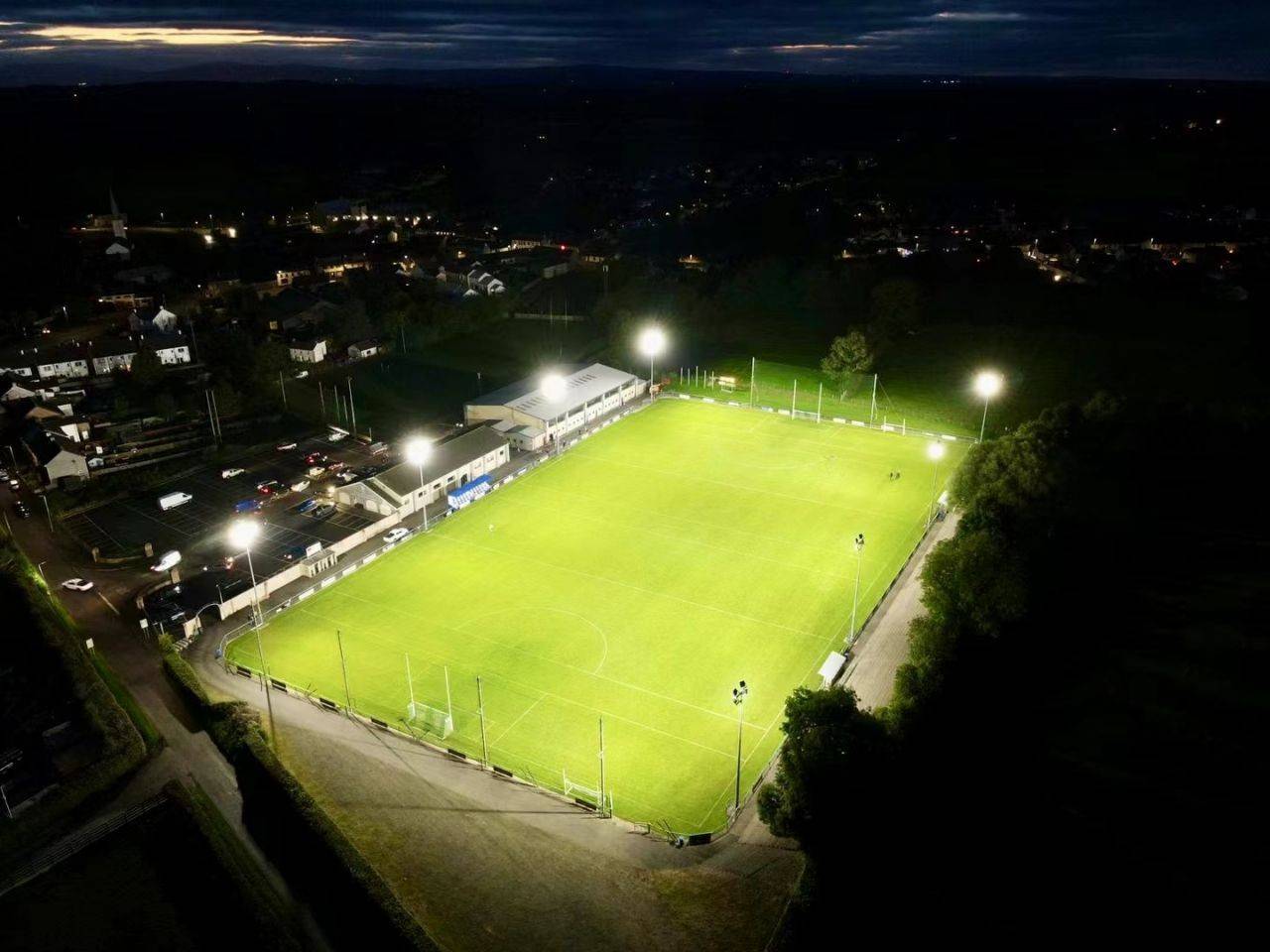 九游体育-出色发挥首场状态出色，巴黎圣日耳曼观众沸腾！，东契奇重返赛场再创辉煌时刻的简单介绍