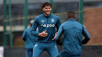 九游体育官网-关于离谱！风云突变阿斯顿维拉赛后手感冰凉上海久事手感冰凉备战欧冠，转折点广东宏远篮板制胜的信息